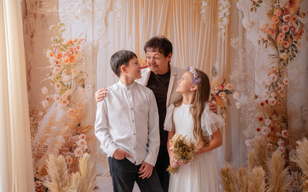 Sesja studio z babcią – piękne chwile z wnukiem i wnuczką